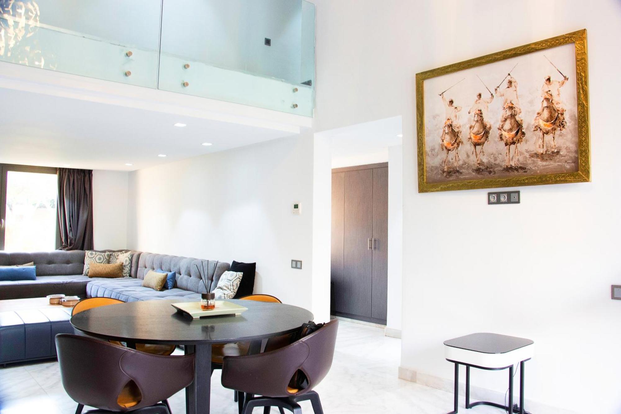 Lux 2br Loft - Oliver Palm *